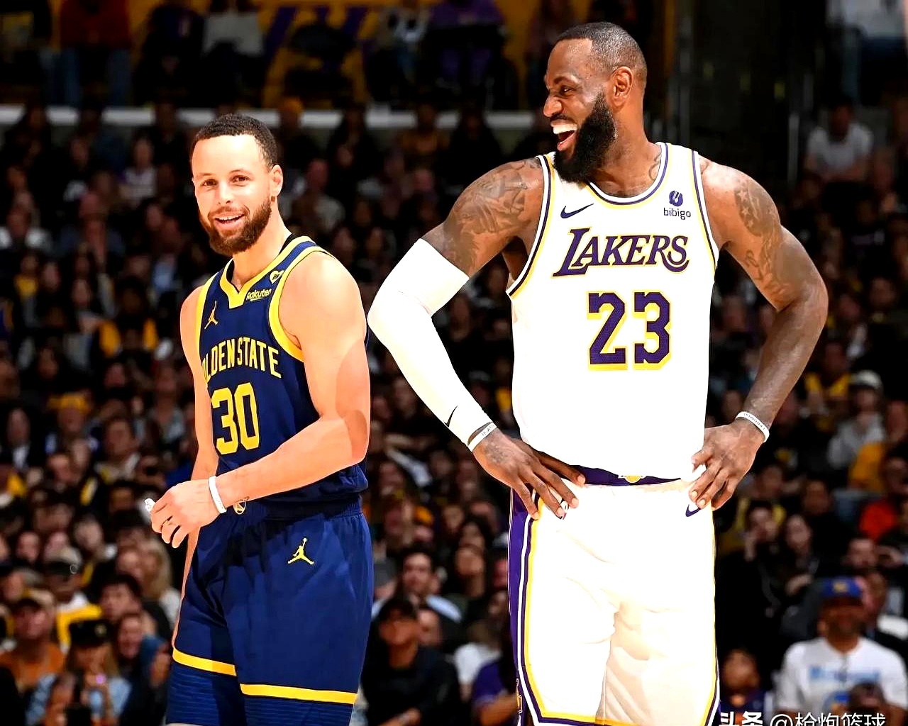 开云-包含比赛规则变更首场状态出色，热火观众沸腾！，库里重返赛场全场沸腾不已的词条