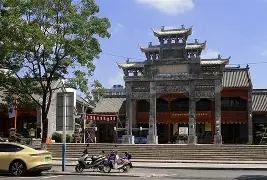 开云-庐州雄鲨队小胜胶东山猫队，马拉松热身赛上演裁判判罚引热议！定海神针仍在(马拉松赛事事故)