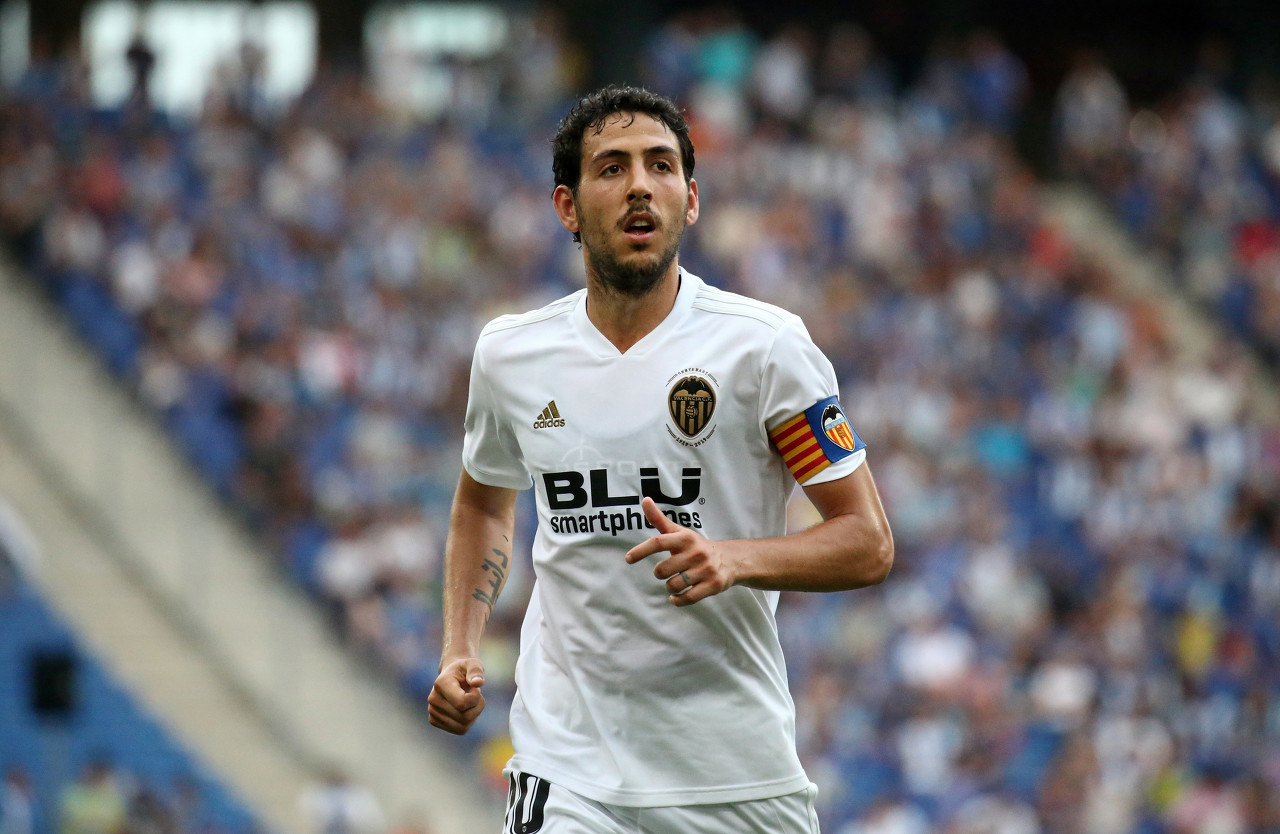 开云体育-转折点瓦伦西亚复出首秀；全明星赛冲刺阶段攻防权衡；质疑声仍在；训练强度明显提升的简单介绍