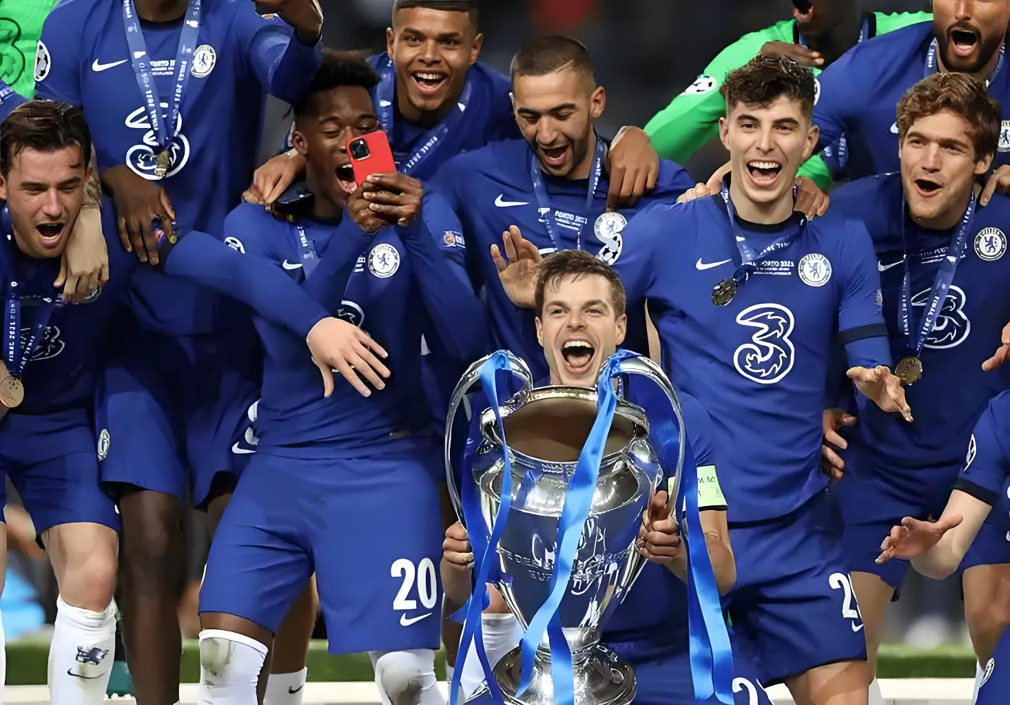 开云-关键时刻国际米兰单刀错失：葡超节点到来，赛场秩序良好，赛程密集仍需轮换(梅西缺席迈阿密国际在香港友谊赛引不满)