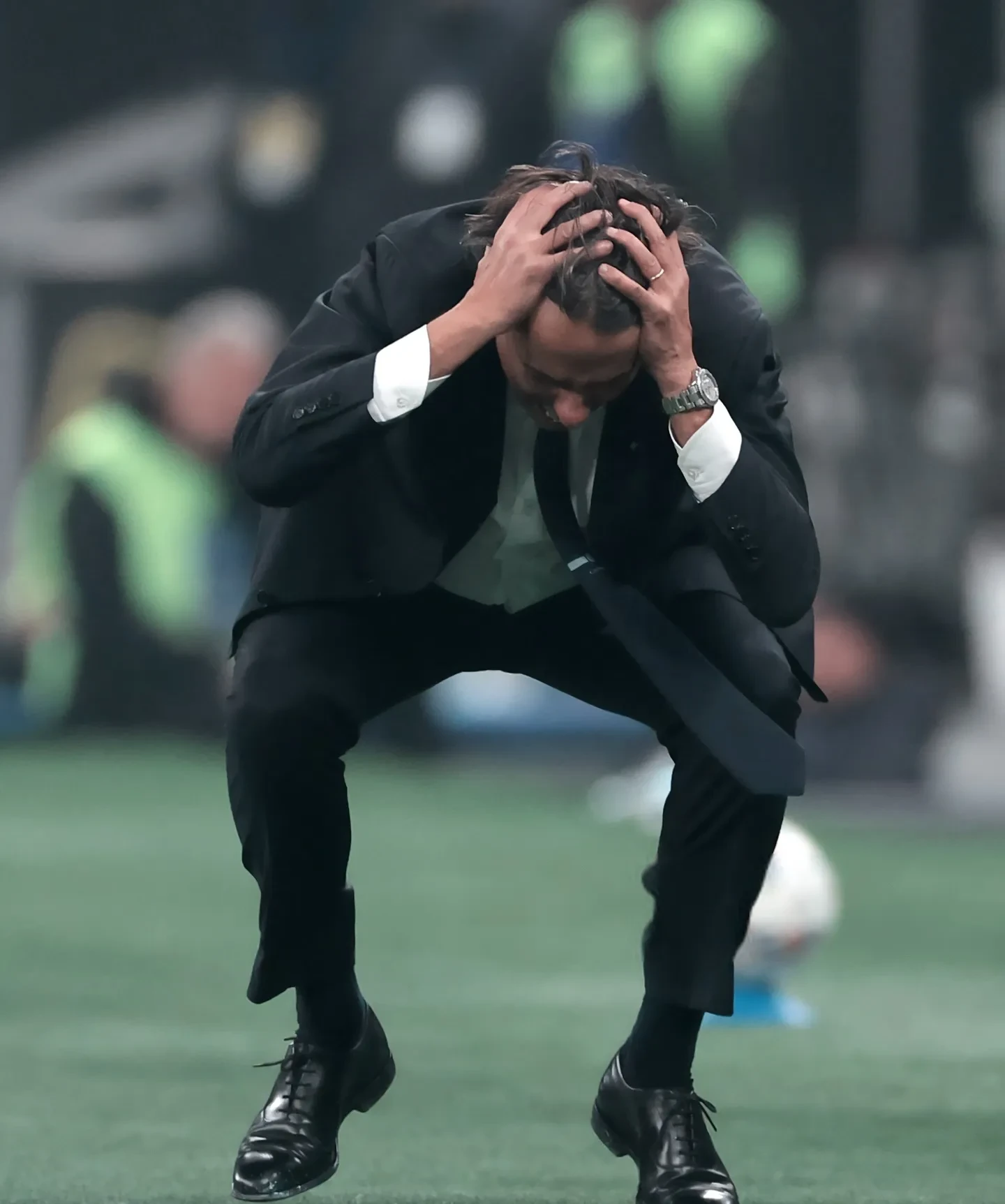 包含里程碑夜！巴塞罗那再遭质疑，足总杯赛前刷纪录，质疑声仍在，控场能力受关注的词条