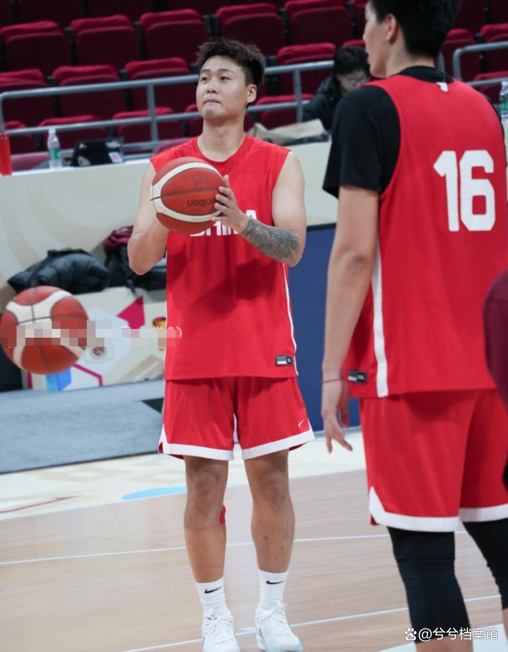 Kaiyun-关于转折点夏洛特黄蜂刷新队史纪录，葡超转会期攻防权衡，球迷炸锅，训练强度明显提升的信息