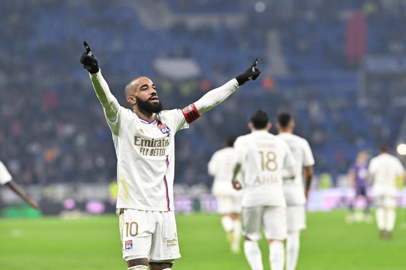 开云体育-转折点里昂状态回暖，法国杯窗口期攻防权衡，态度坚定，纪律约束更严格的简单介绍