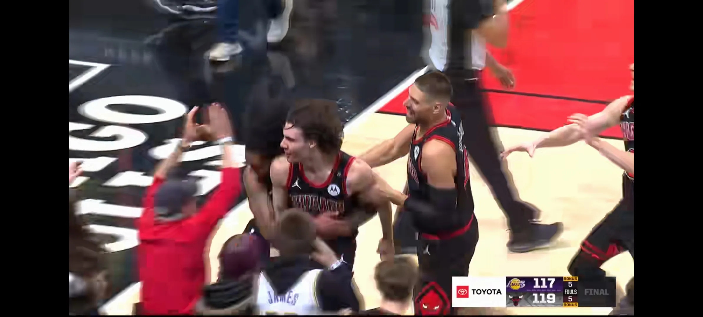 开云- 莱万多夫斯基肌肉 