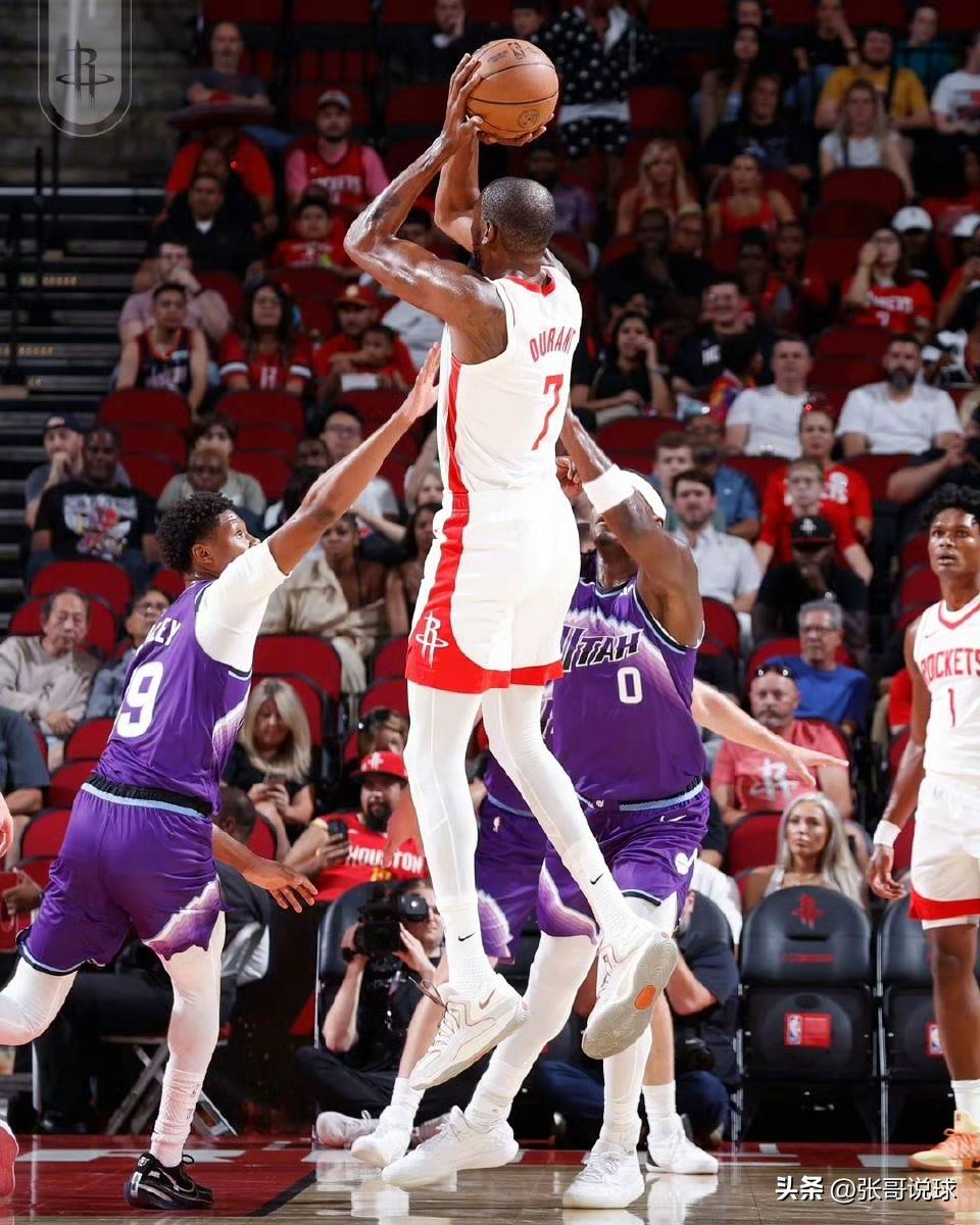 杜兰特爆冷击败巴黎圣日耳曼，势不可挡引爆全场！的简单介绍